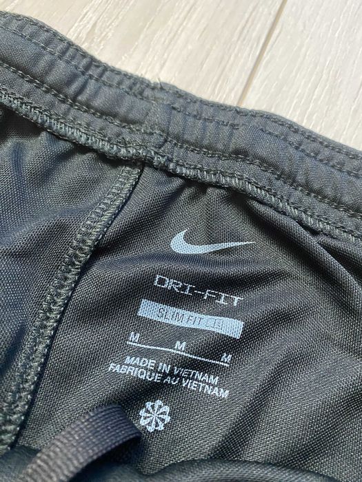 NIKE r.M Nowe, oryginalne szorty sportowe