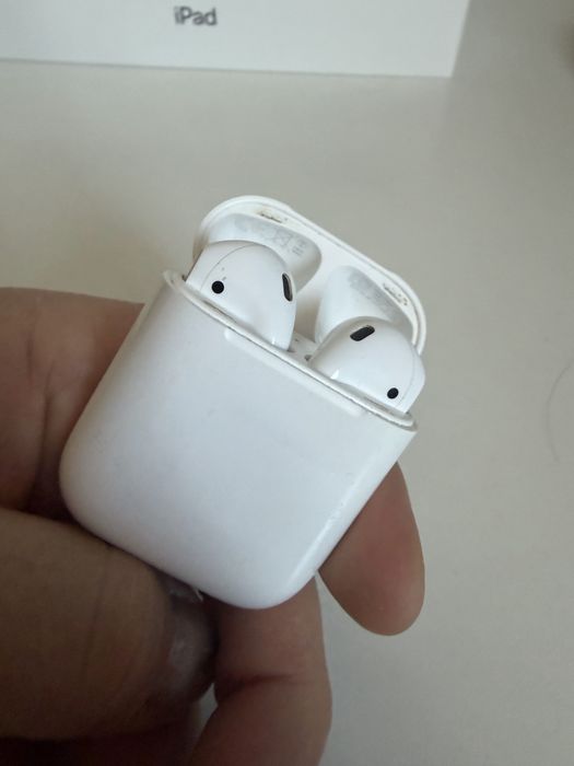 AirPods 2 model a2031