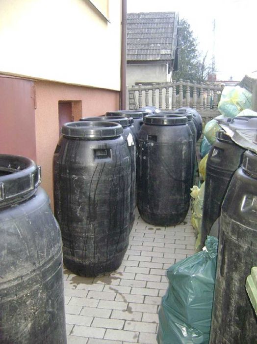 sprzedam beczki plastikowe po artykulach spozywczych-250l-110zl