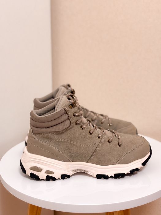 Черевики демісезонні жіночі р. 38 Skechers D'Lites