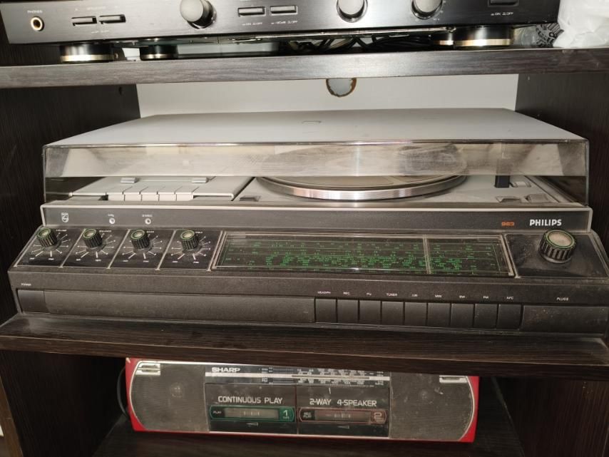 Програвач PHILIPS 963 - 3000 гривень