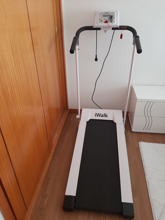 Treadmill I Walk429646388134553601
