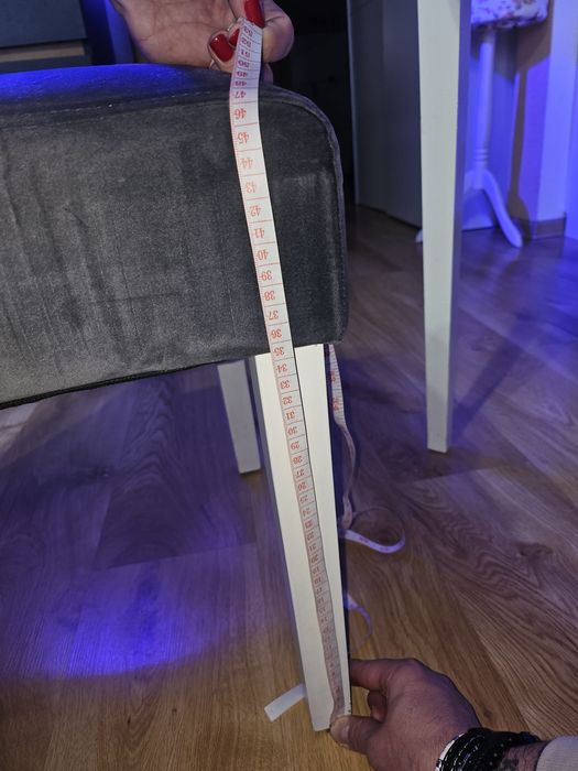 Drewniany stół rozkładany + 4 krzesła