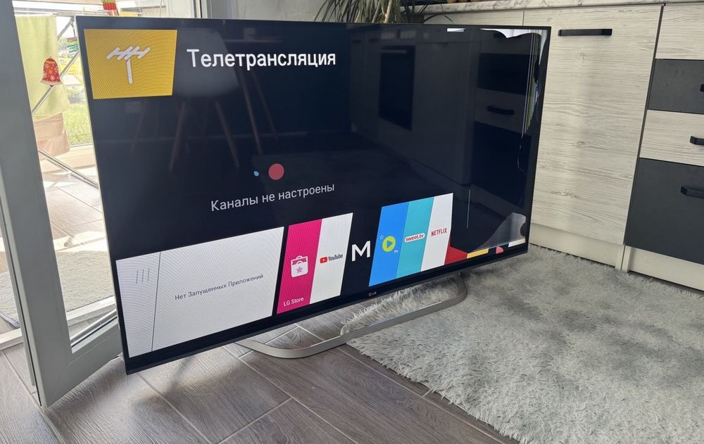 Телевізор LG 55LB720V Смарт ТВ (ніжка підставка)