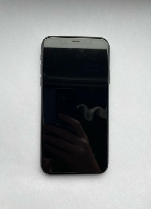 iPhone 11 64GB oryginalne opakowanie i etui Bewood