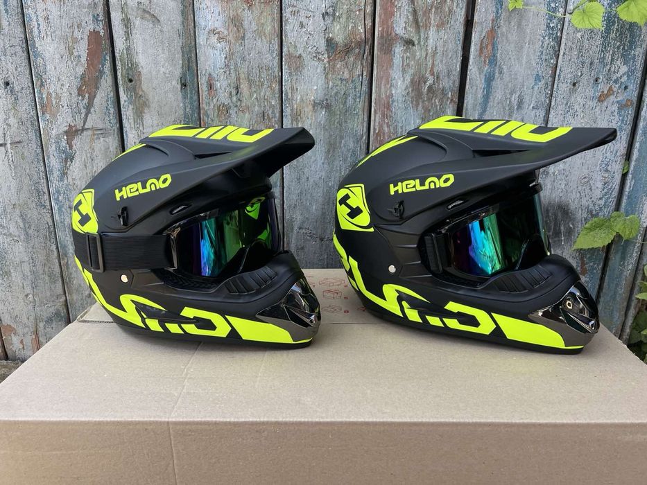 Кросовий шолом з окулярами