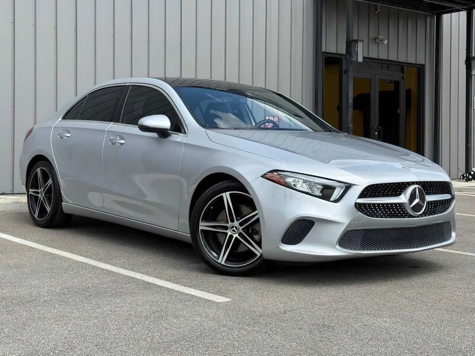 Mercedes-Benz A-Class 220      2021