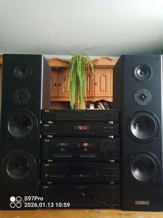 Wieża AKAI + kolumny AKAI