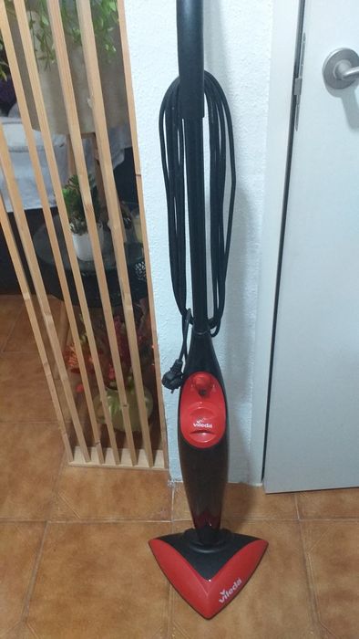 Máquina eléctrica lavar chão vileda