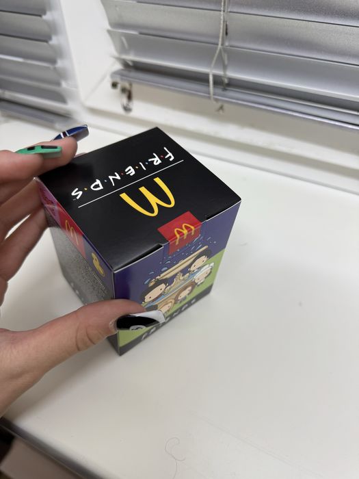 Фігурка друзі колекція із МакДональдса