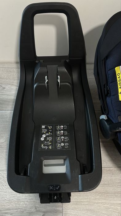 Fotelik Avionaut Pixel Pro z bazą