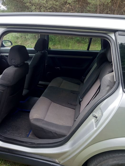 Opel Vectra C 2004 2.2
