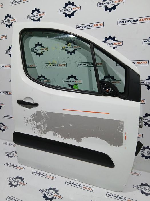 PORTA FRENTE DIREITA BRANCA PEUGEOT PARTNER B9 1.6BLUEHDI ANO: 2017