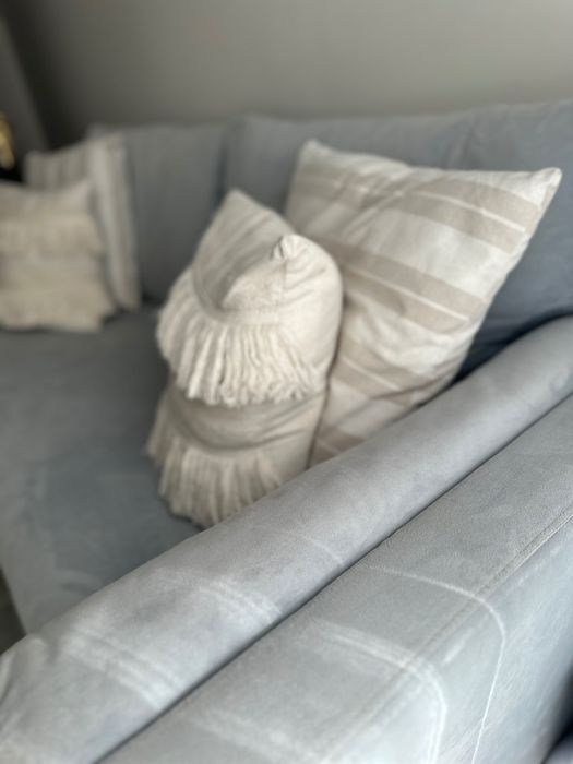 Sofá 3 lugares em veludo