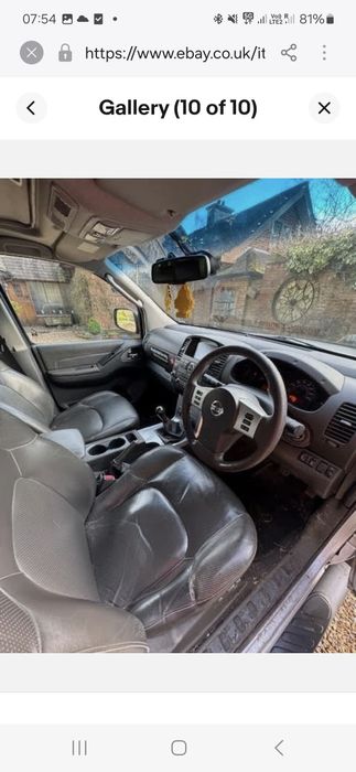 Nissan Navara 2010 rok maska zderzak