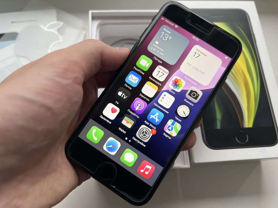 iPhone SE 2020 64GB (Black) (идеальное состояние)