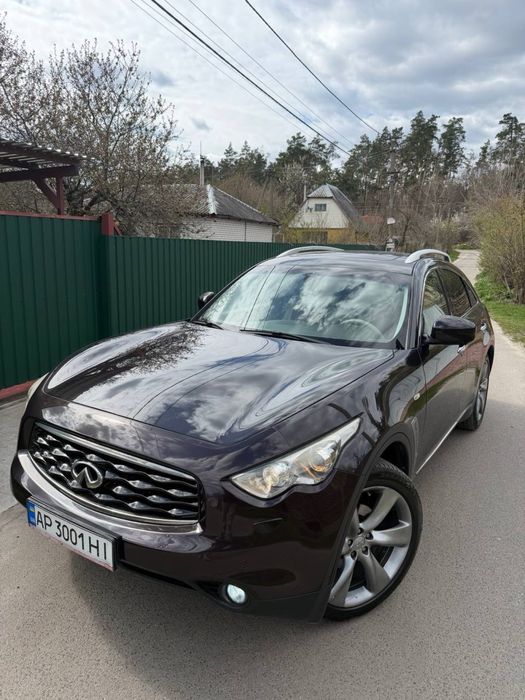 Продам Infiniti fx35