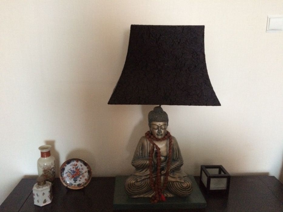 Buda - Candeeiro de mesa