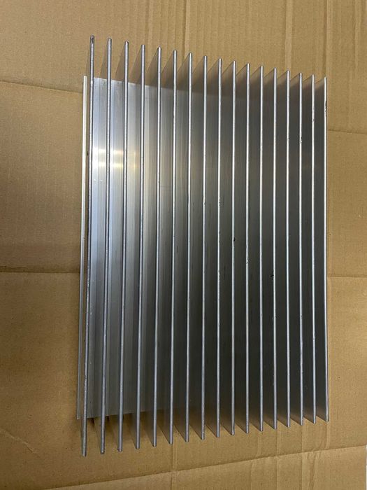 Radiator aluminiowy L 310 W215 H85