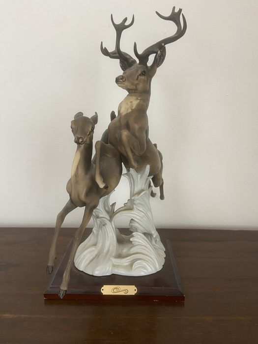 Peça de decoração bambi e rena