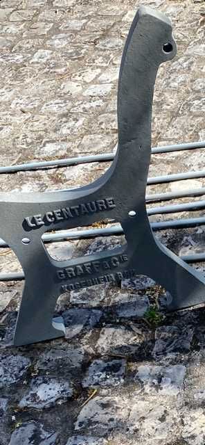 conjunto pès de banco jardin publico