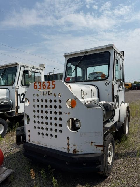TUG ciągnik balastowy typu ciufcia  do remontu elektryka i instalacja gaz