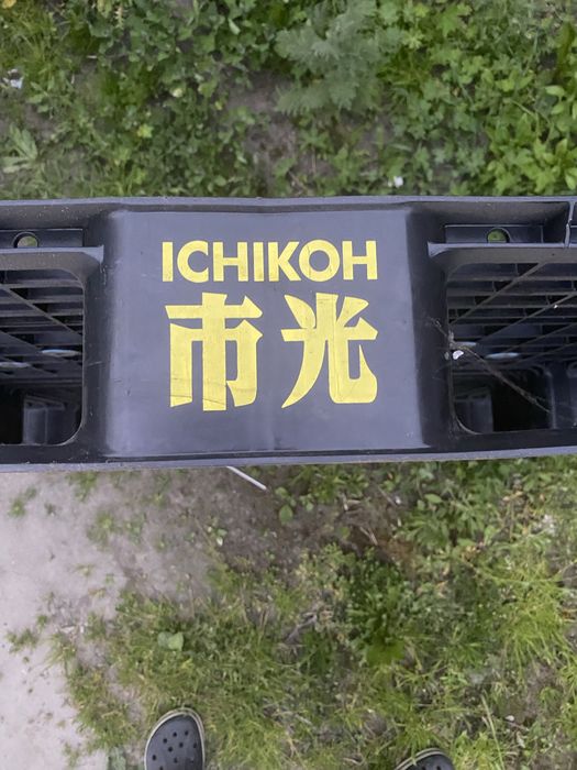 Пластикова палєта