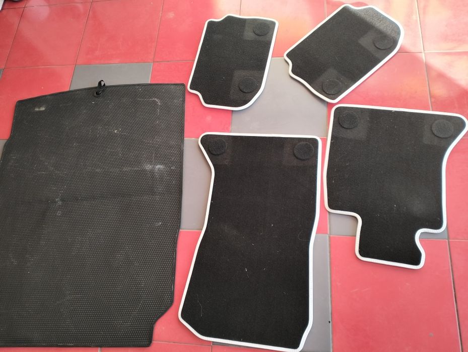Dywaniki welurowe - materiałowe BMW F10