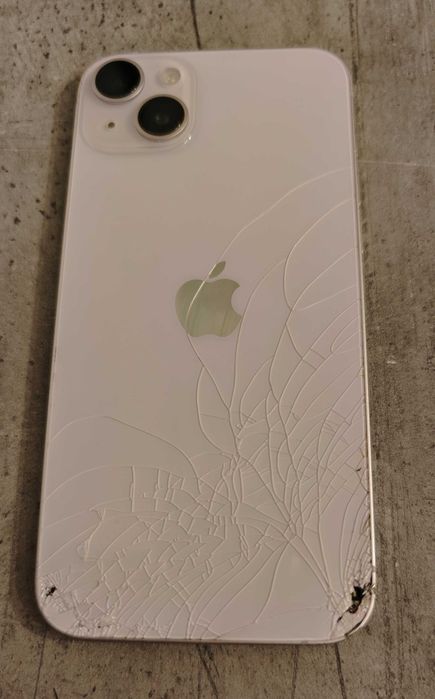 Iphone 14 PLUS, batera 83%