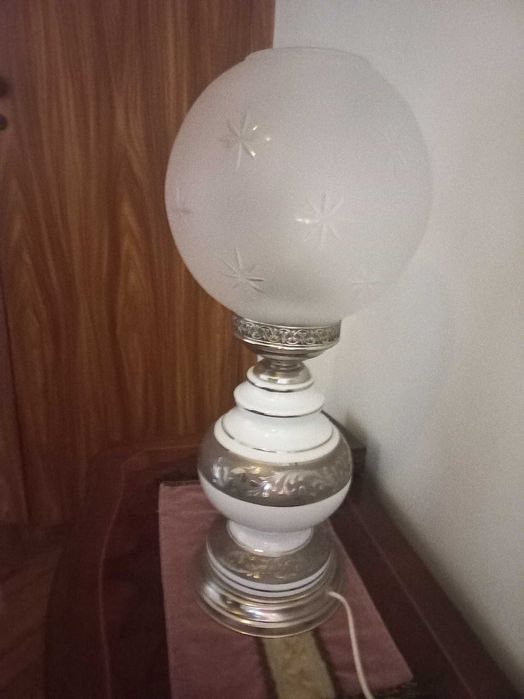 Conjunto de dois candeeiros de mesa de cabeceira