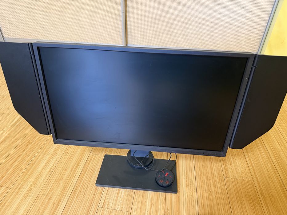 монитор BenQ zowie xl2546