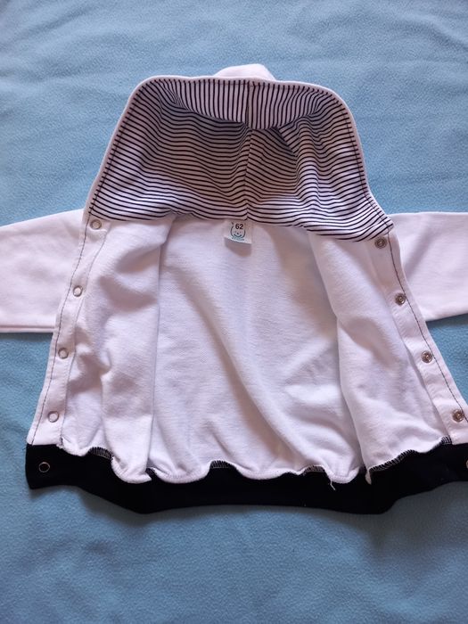 Bluza rozpinana z kapturem rozmiar 62