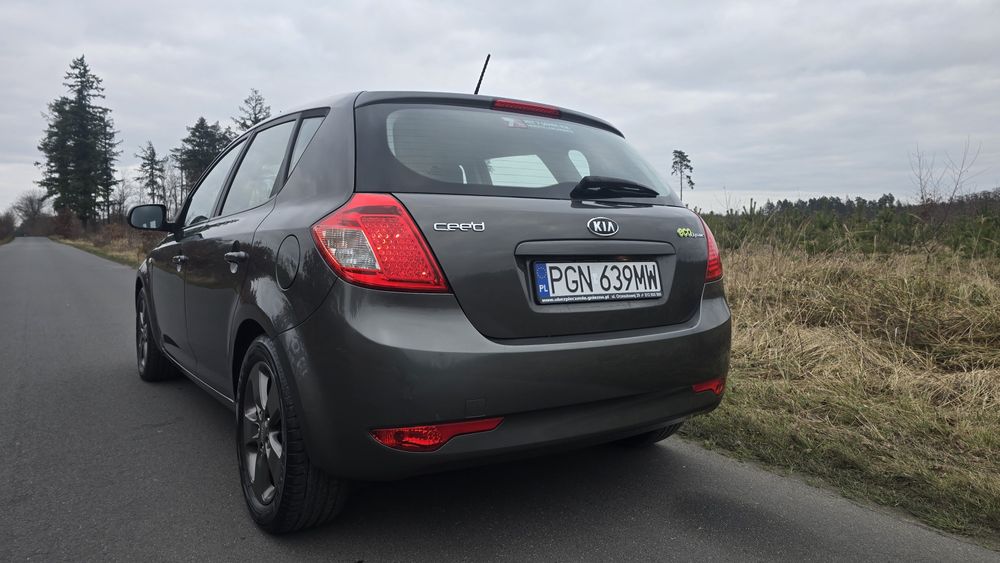 Kia Cee'd/ Lift/ Tylko 131 tys przebiegu/Zarejestrowany/Benzyna/ Jak N