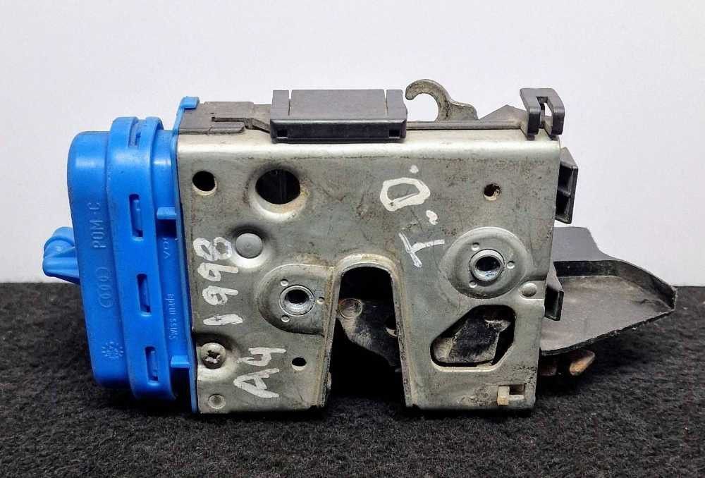 Fechadura / Fecho Porta Trás Direito AUDI A4 B5 Avant (8D5) ano 1998