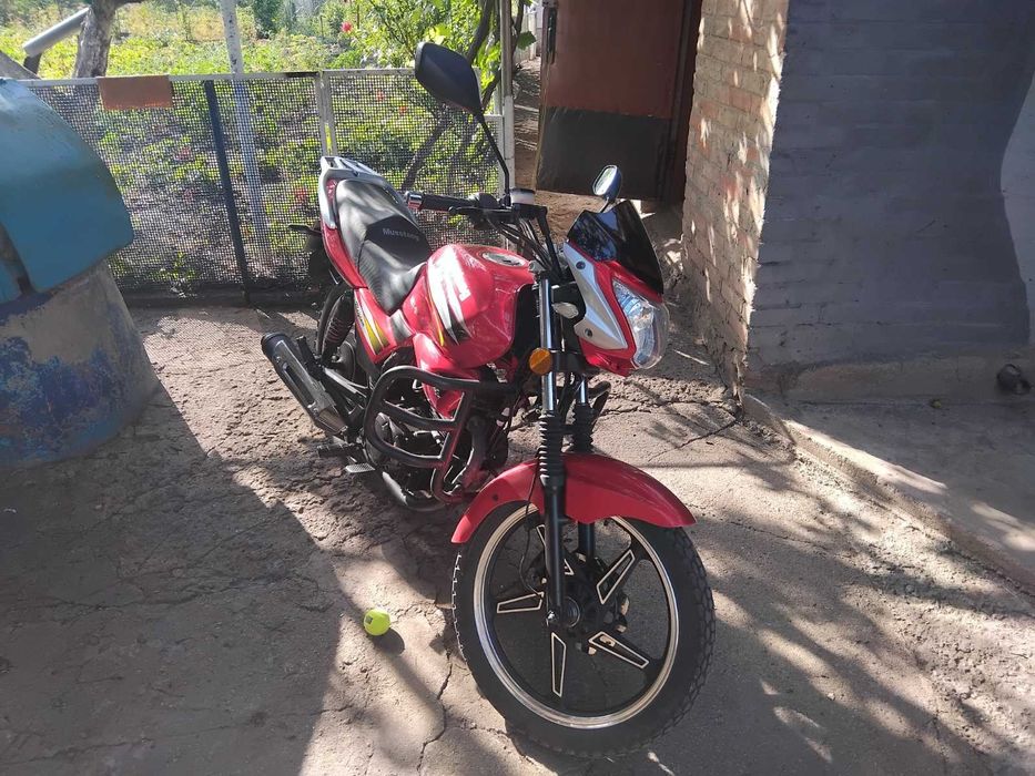 Продам мотоцикл стан нового Мустанг 150 -8