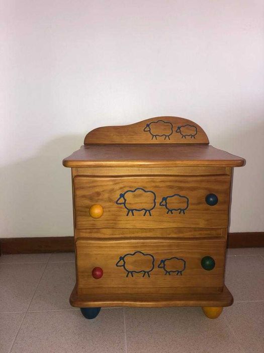 Quarto completo - criança- madeira maciça excelente estado