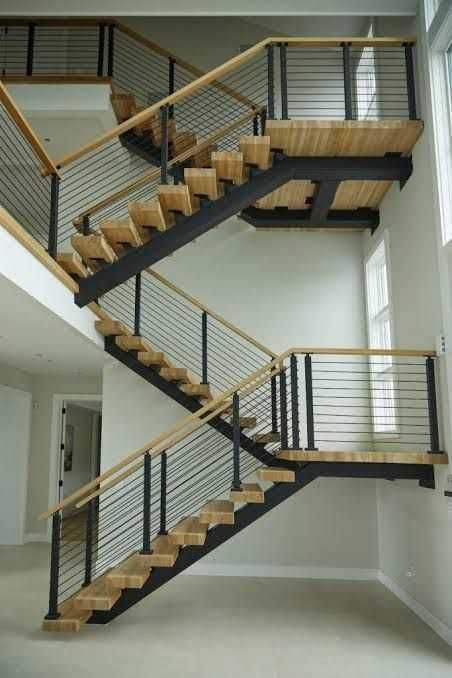 Schody dębowe na belce stalowej LOFT