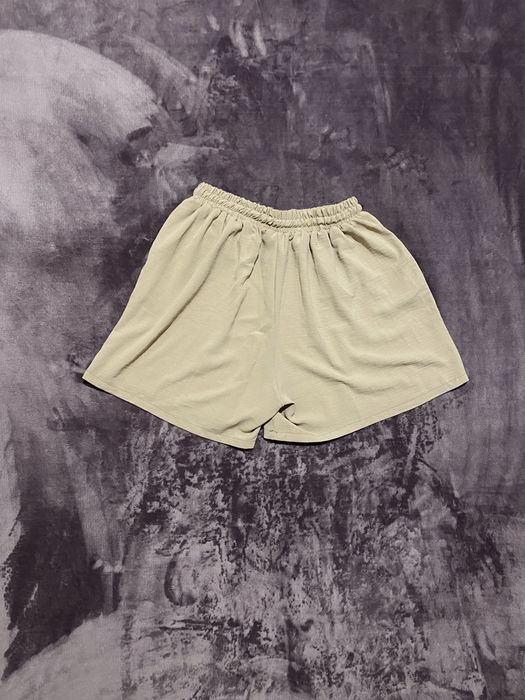 Шорти короткі жіночі