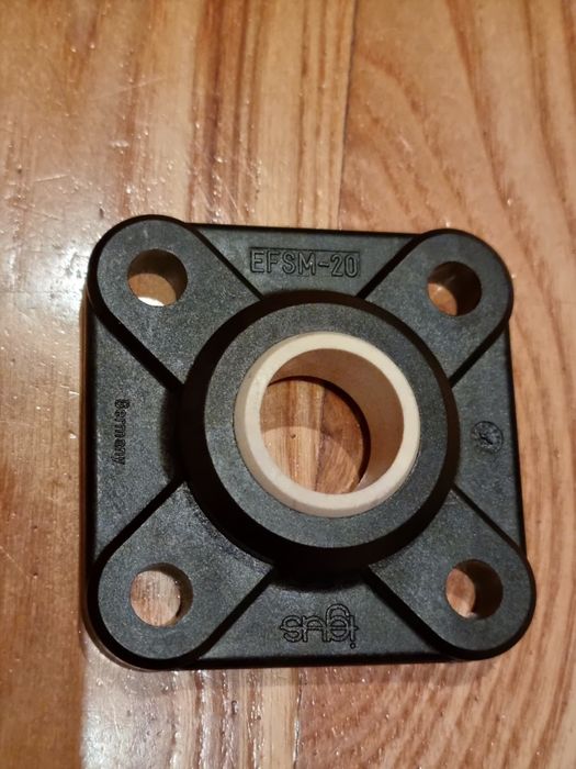 Łożysko kołnierzowe Igus efsm20