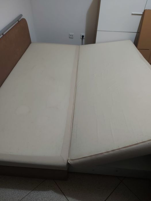 Sofa cama castanho e beije