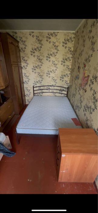 Продам ліжко з матрацом