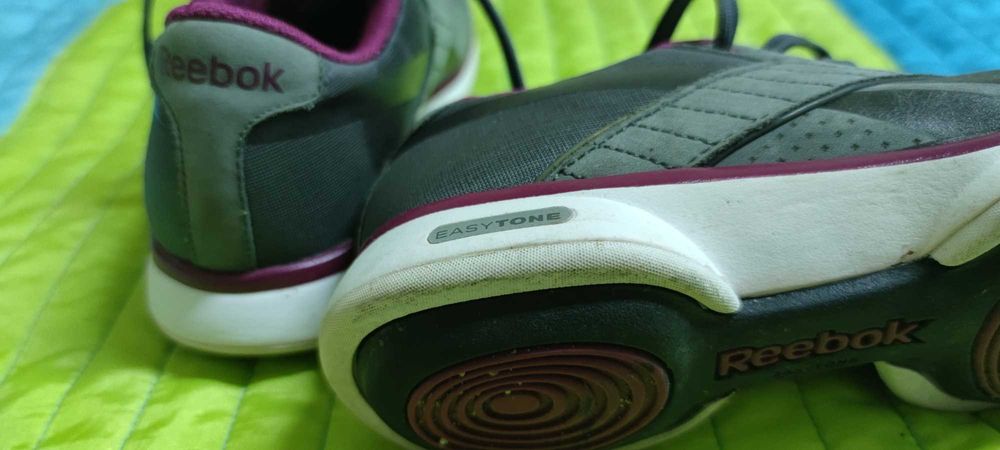 Sapatilhas Reebok Easytone como novas tam. 37