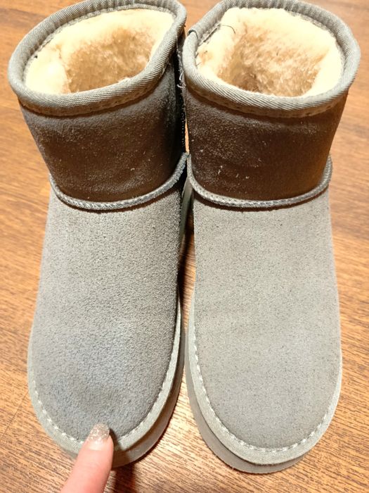 Теплі зимні уггі