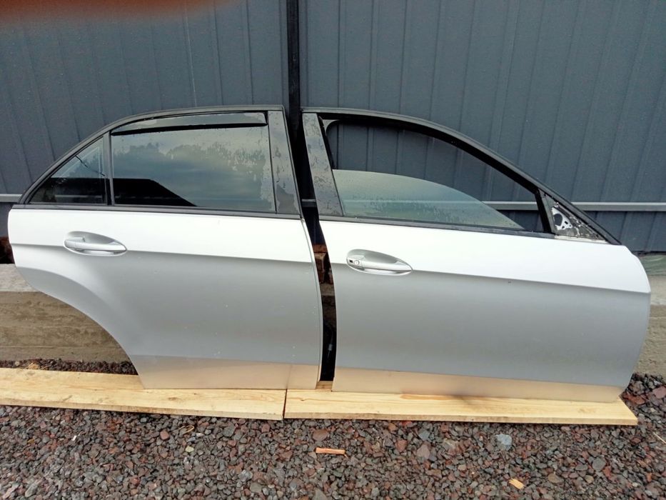 Mercedes w212 Двері