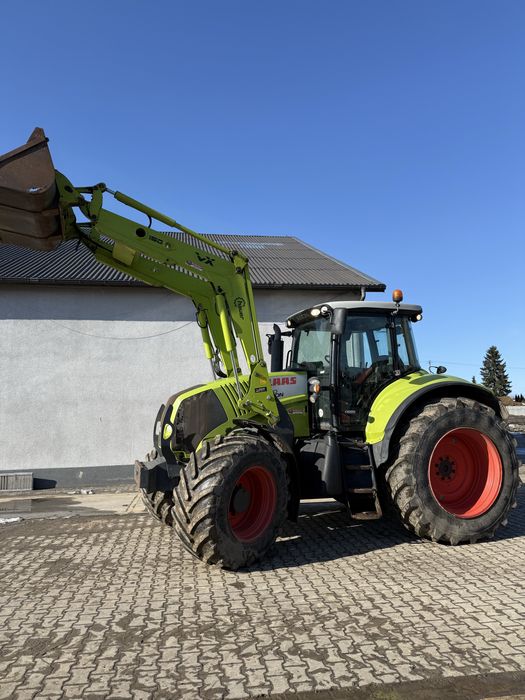 CLAAS AXION 820 z turem rok 2013
