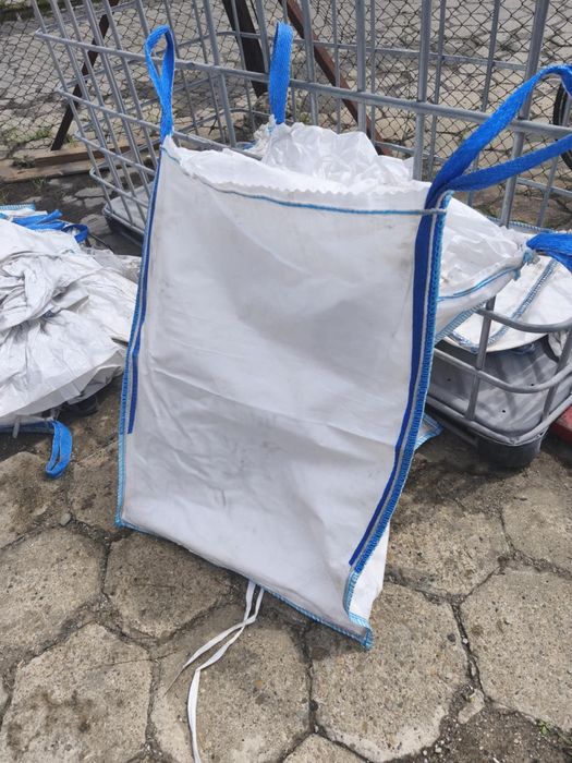 Worki typu Big Bag RzeszówReja10 Kiosk z Big Bagami