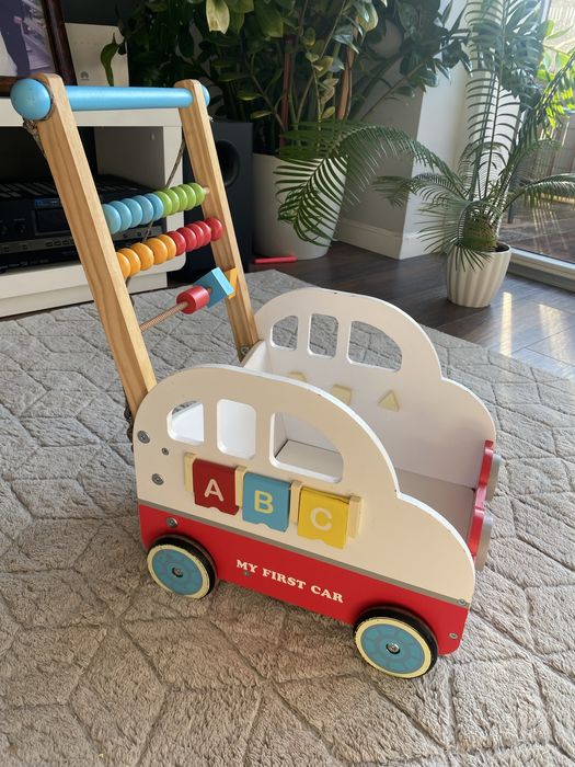 Jeździk pchacz drewniany