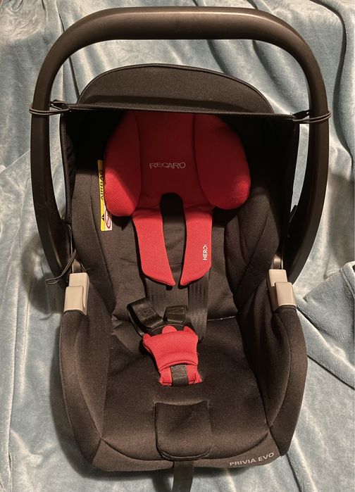 Fotelik samochodowy Recaro Privia Evo + baza Isofix