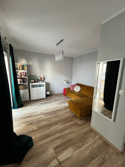 Wynajmę kawalerkę (35 m2) z BALKONEM usytuowaną przy ul. Wilczak, w bezpośrednim sąsiedztwie rzeki Warty.