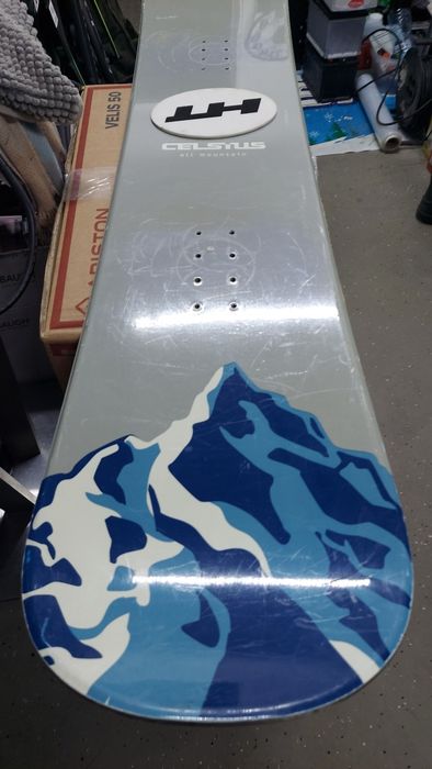 Deska snowboarding